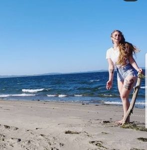 Meet your Posher, Maya